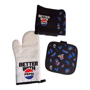 Pepsi Better With Pepsi oven mitt and pot holder set and apron! NEW